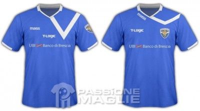 Maglia fantasy del Brescia con V sul cuore
