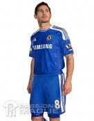 Lampard indossa la divisa del Chelsea per la stagione 2011-2012