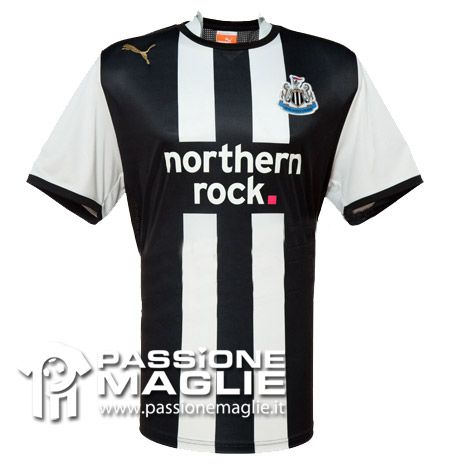 Potenziale prima maglia del Newcastle 2011-2012