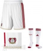 Pantaloncini e calzettoni del kit away del Bayer Leverkusen 11/12