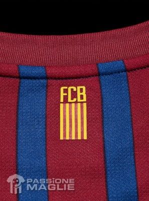 Il retro del colletto con la scritta FCB - Barcellona 11/12