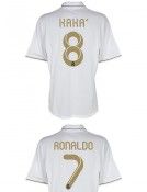 Retro delle maglie del Real con la personalizzazione in oro