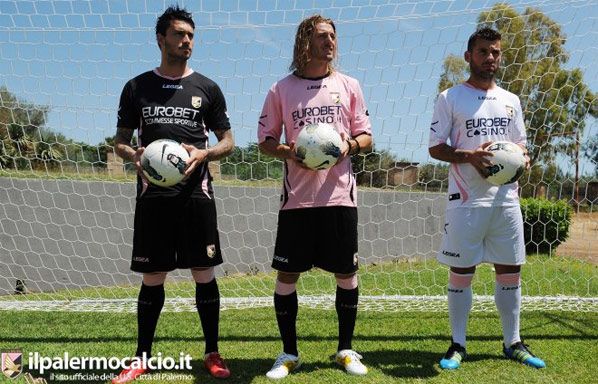 Palermo, adesso è ufficiale: Puma torna a vestire le maglie rosanero dopo  dieci anni