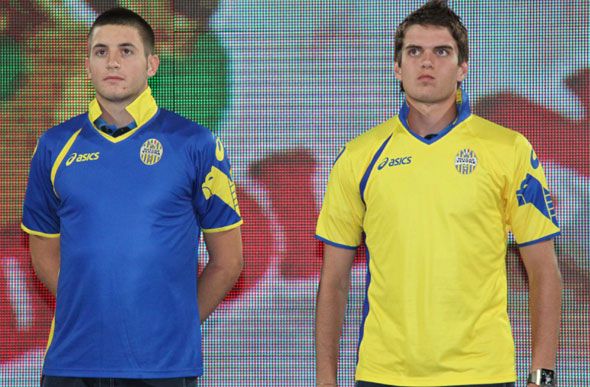 Le divise dell'Hellas Verona 2011-2012 Asics