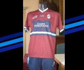 Maglia granata del Lecco realizzata dalla Fabbrica dello Sport Terza divisa Lecco 2011-2012