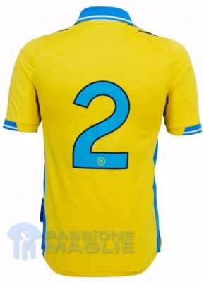Il retro della terza maglia del Napoli 2011-2012 gialla