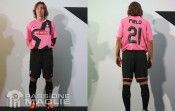 Pirlo con la maglia rosa della Juventus 2011-2012