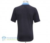 La maglia away degli inglesi vista da dietro