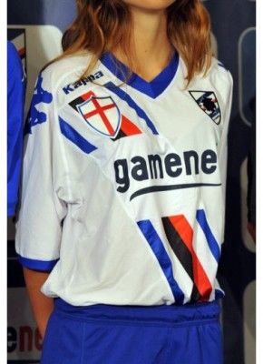 Seconda maglia bianca della Sampdoria 2011-2012 Maglia away Sampdoria Kappa 2011-2012