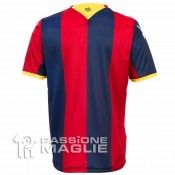 Vista posteriore della prima maglia del Bologna