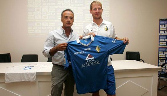 La nuova maglia del Prato 2011-2012 Mass Sport