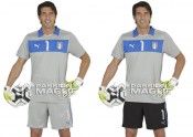 La maglia di Buffon per il 2012 con calzoncini grigi e neri