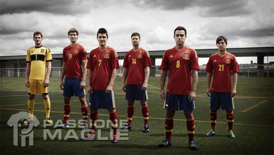 Divise Spagna 2012-2013 Adidas
