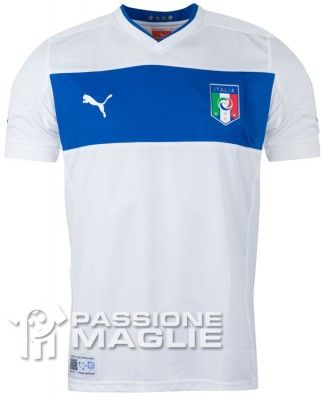 Italia seconda maglia 2012 Puma