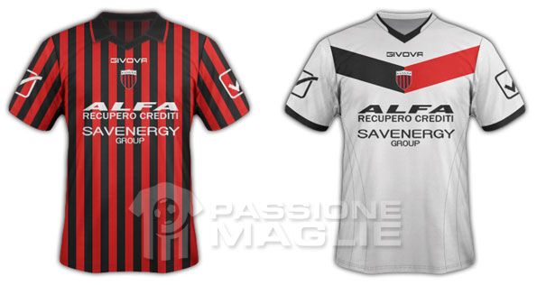 Prima e seconda maglia Nocerina 2011-2012