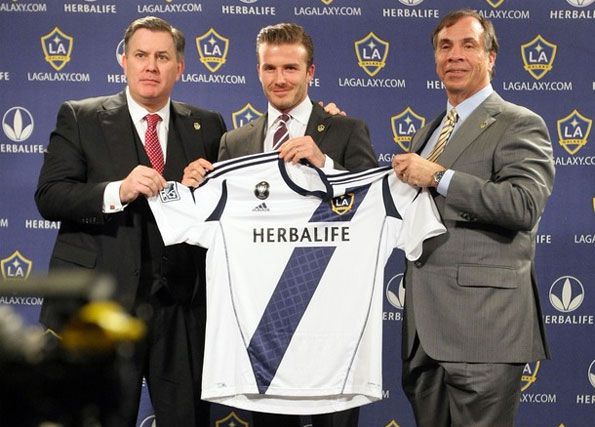 Beckham presenta la maglia 2012 dei Los Angeles Galaxy