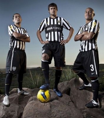 Kit Boca Juniors per i tornei estivi 2012 Kit Boca Nike 2012 estate