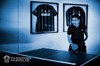 Nagatomo con la polo Inter NSW Collezione Inter NSW 2012 Nagatomo