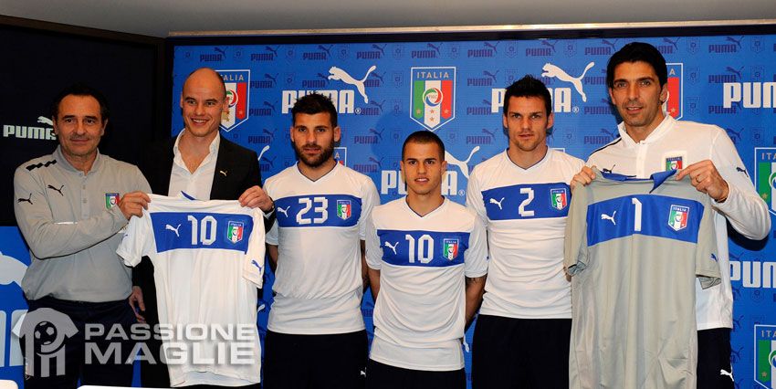 Presentazione seconda maglia Italia 2012