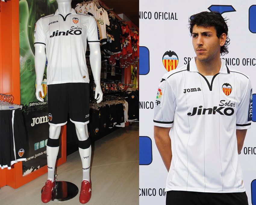 Valencia Maglia 2012 2013 Joma Bianca Con Quattro Righe Nere Frontali