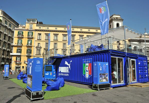 Negozio FIGC-Puma a Napoli