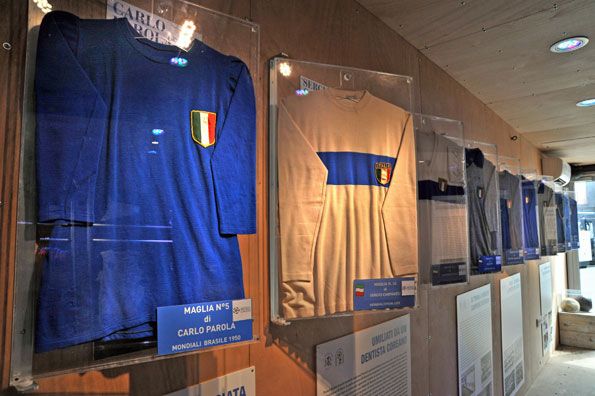 Spazio riservato al Museo della FIGC Angolo museo Figc a Napoli