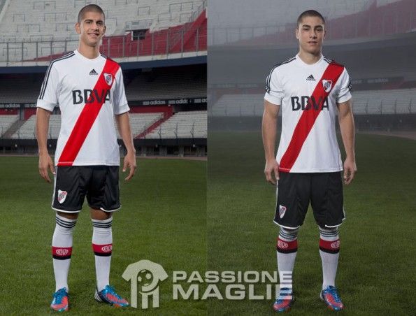 Divisa home River Plate 2012