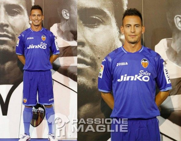 Joao Pereira nuovo acquisto del Valencia 2012-2013 Joao Pereira con la seconda maglia del Valencia