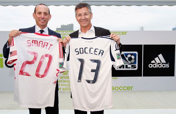 Herbert Hainer CEO adidas con Don Garber Hainer e Garber