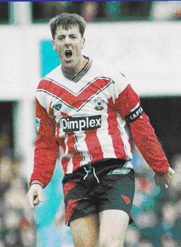 Le Tissier con la maglia Pony del Southampton Le Tissier<br />
1993-1995