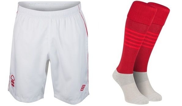 Pantaloncini  e calzettoni del Forest 2012-2013