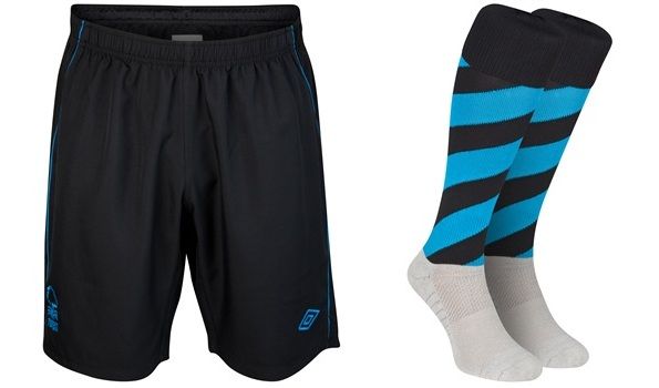Pantaloncini e calzettoni da trasferta del Nottingham Forest 2012-2013
