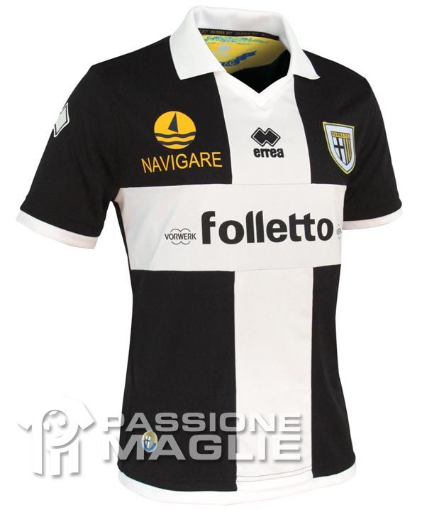 La seconda casacca del Parma 2012-2013 nera Parma maglia trasferta 2012-2013