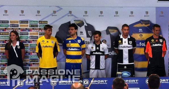 Presentazione divise del Parma 2012-2013 Divise Parma 2012-2013