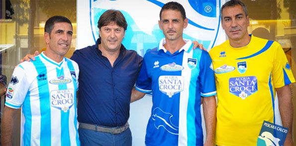 Un momento della presentazione maglie Pescara 2012-2013 Erreà Presentazione kit Pescara 2012-2013