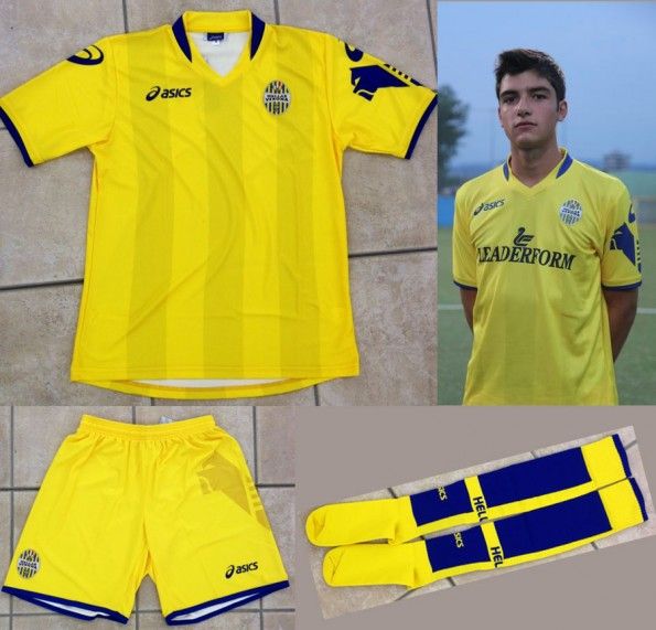 La divisa away dell'Hellas Verona 2012-2013 Asics Hellas Verona seconda maglia 2012-2013