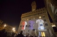 Video kit Fiorentina in Piazza della Signoria Firenze video maglie 2012-2013