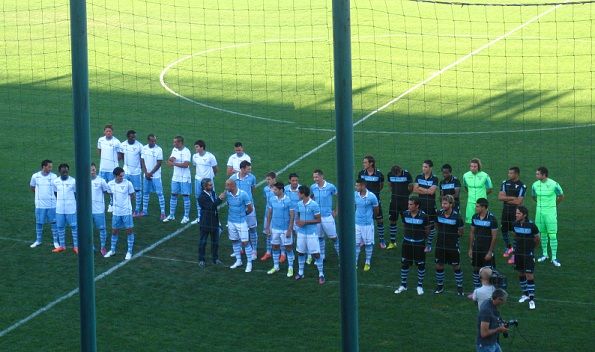 I calciatori della Lazio con le divise 2012-2013