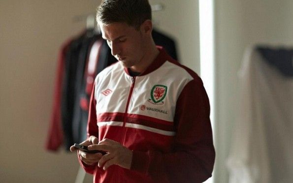 L'anthem o media jacket del Galles 2012-2013