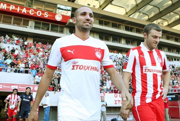 Presentazione kit Puma Olympiakos 2012-13