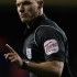 Howard Webb con la divisa arbitrale della Premier League