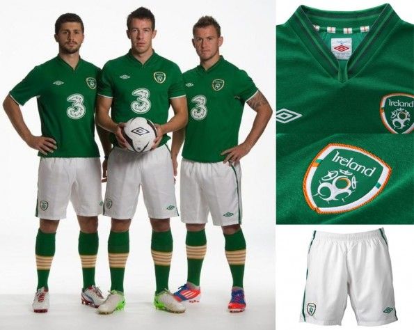 Kit home Irlanda 2012-2013 firmato Umbro Divisa verde Irlanda 2012-2013