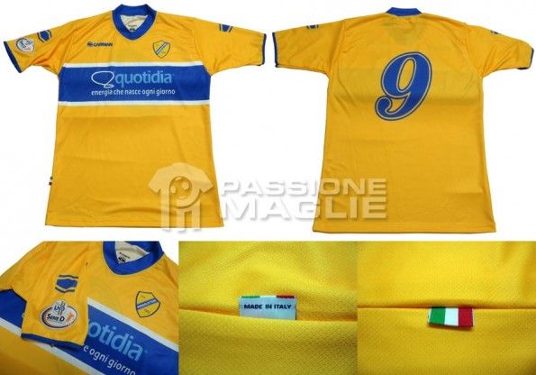 La prima divisa della Pergolettese stagione 2012-2013 Serie D Pergolettese prima maglia 2012-2013