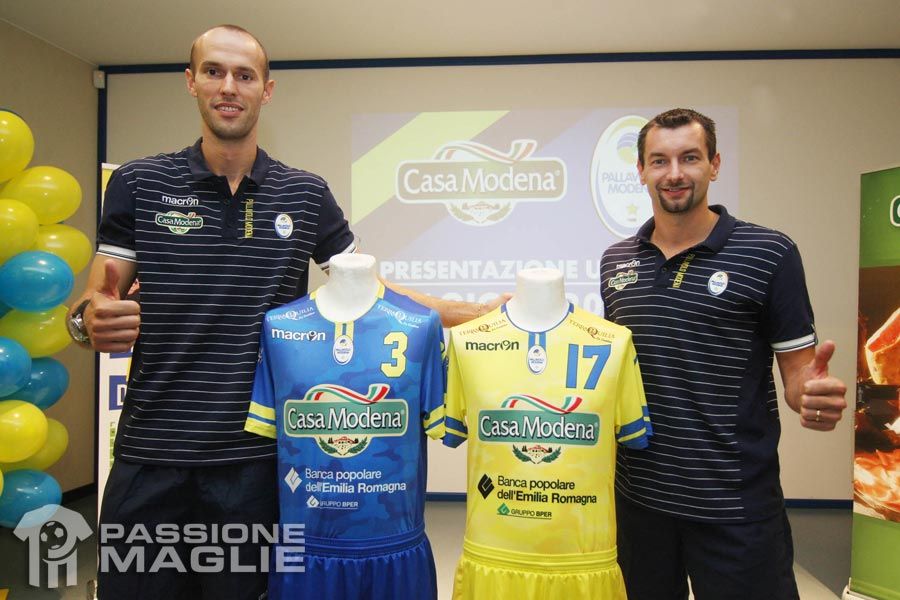 Presentazione divise Pallavolo Modena 2012-2013 Macron