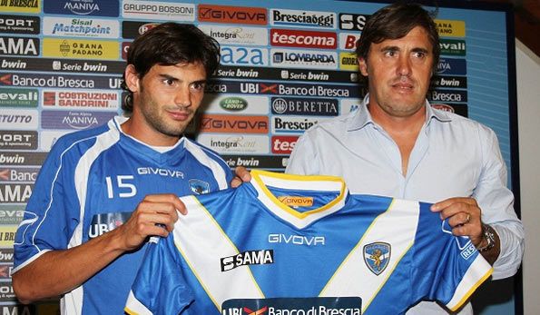 Calori e Zambelli presentano l'iniziativa "Una maglia per la squadra" Calori e Zambelli con la maglia speciale degli abbonati