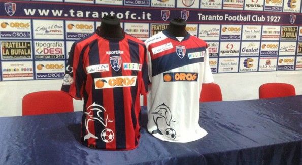 Le divise del Taranto per la stagione 2012-2013 Taranto maglie 2012-2013 Sportika