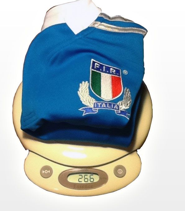 La prova peso della maglia dell'Italrugby adidas Prova peso maglia Italia di Rugby