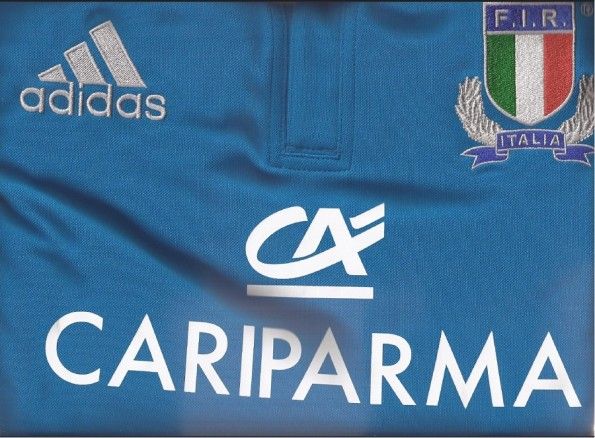 Loghi e sponsor della maglia Adidas della nazionale di rugby.