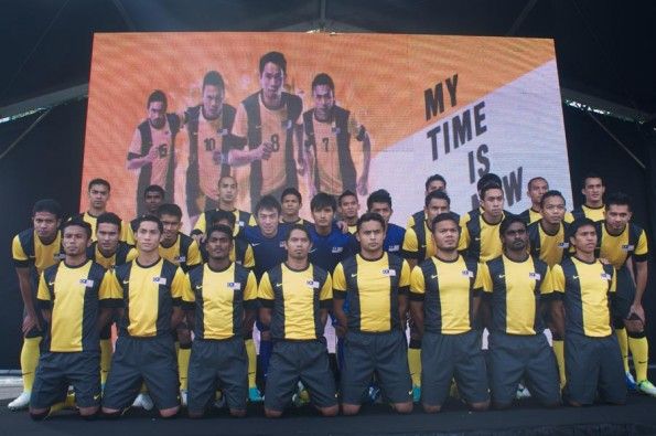 La presentazione della nuova divisa di Nike per la Malesia Divisa Malesia 2012 Nike