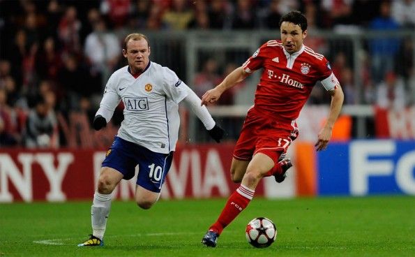 Mark Van Bommel con la maglia del Bayern Monaco nel 2009-2010 Van Bommel Bayern Monaco 2009-10